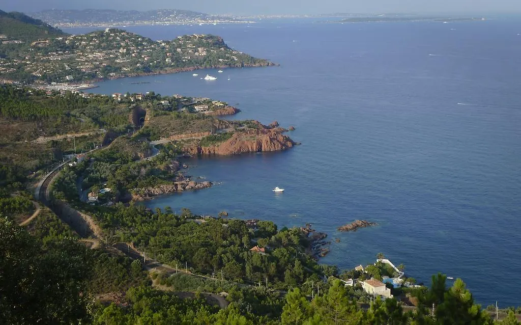 Apartment Cap Esterel Garden Flat Saint-Raphael